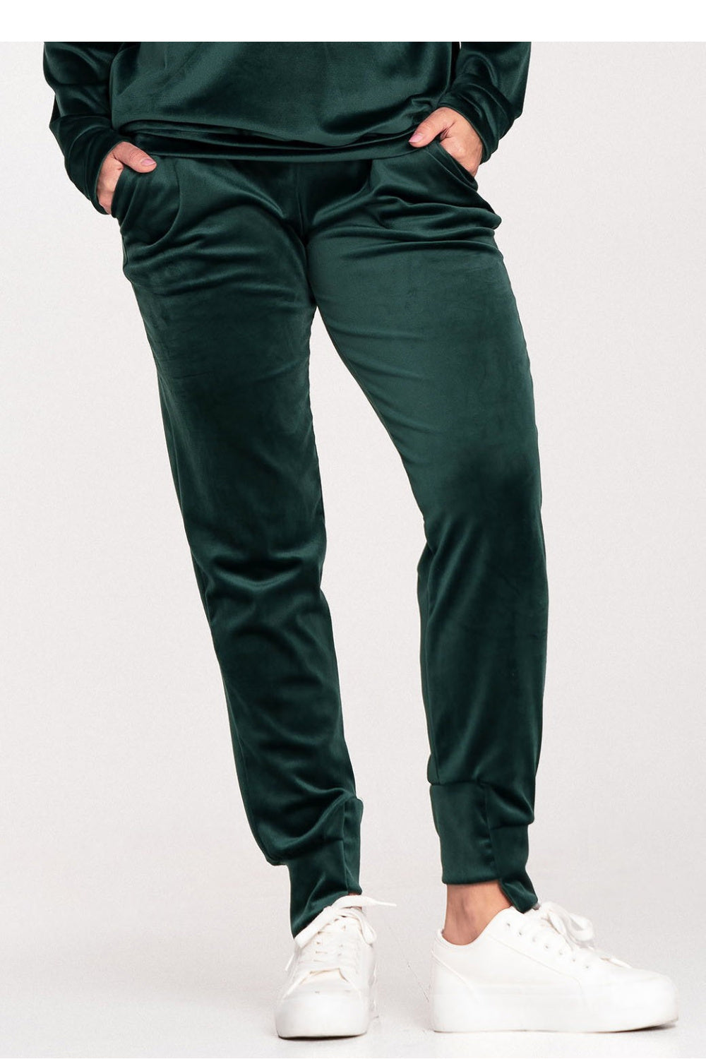 Tracksuit trousers M746 – Figl, Green – Track Pants – image 4