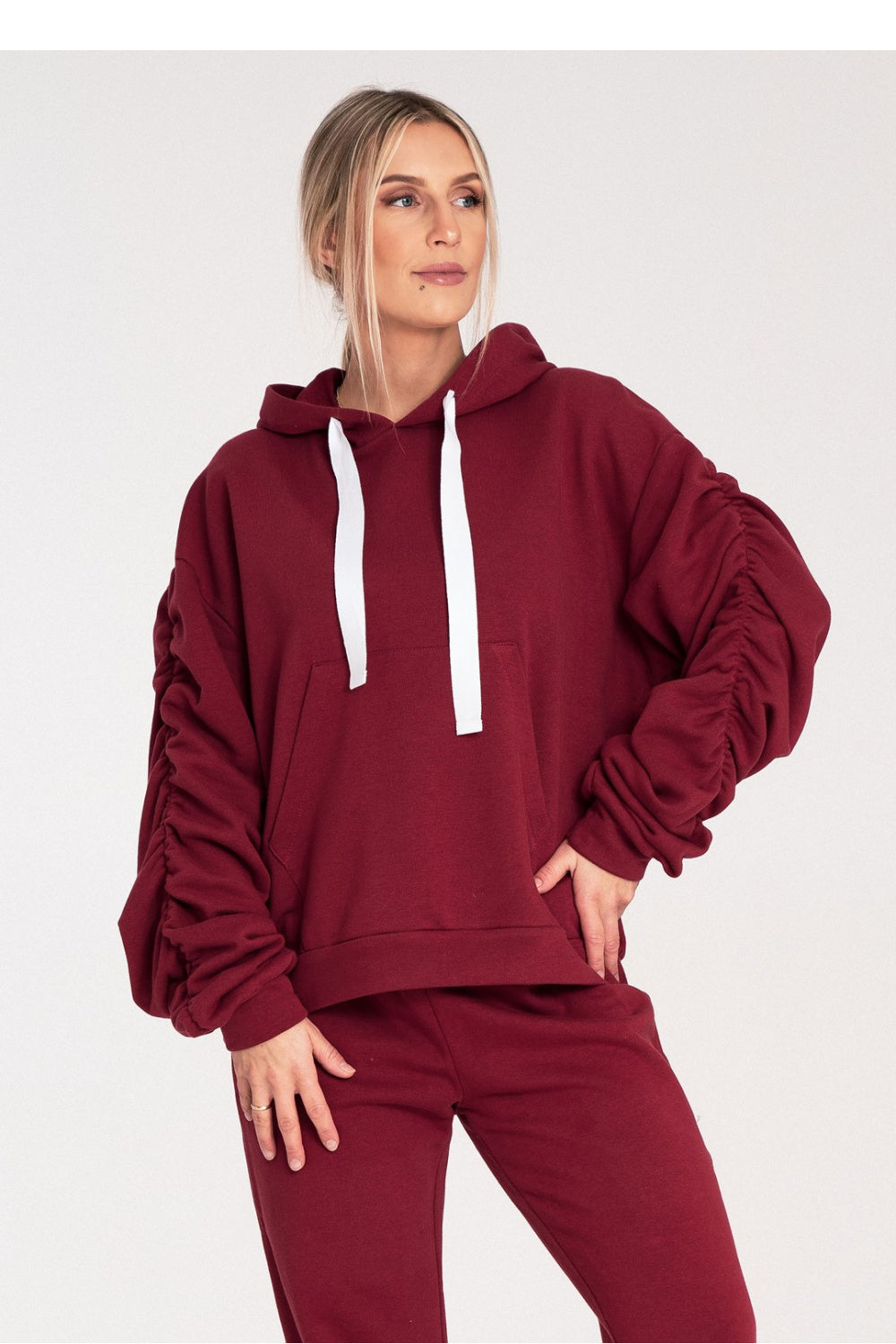 Sweatshirt M1055 – Figl, Burgundy – Sweatshirt – image 3