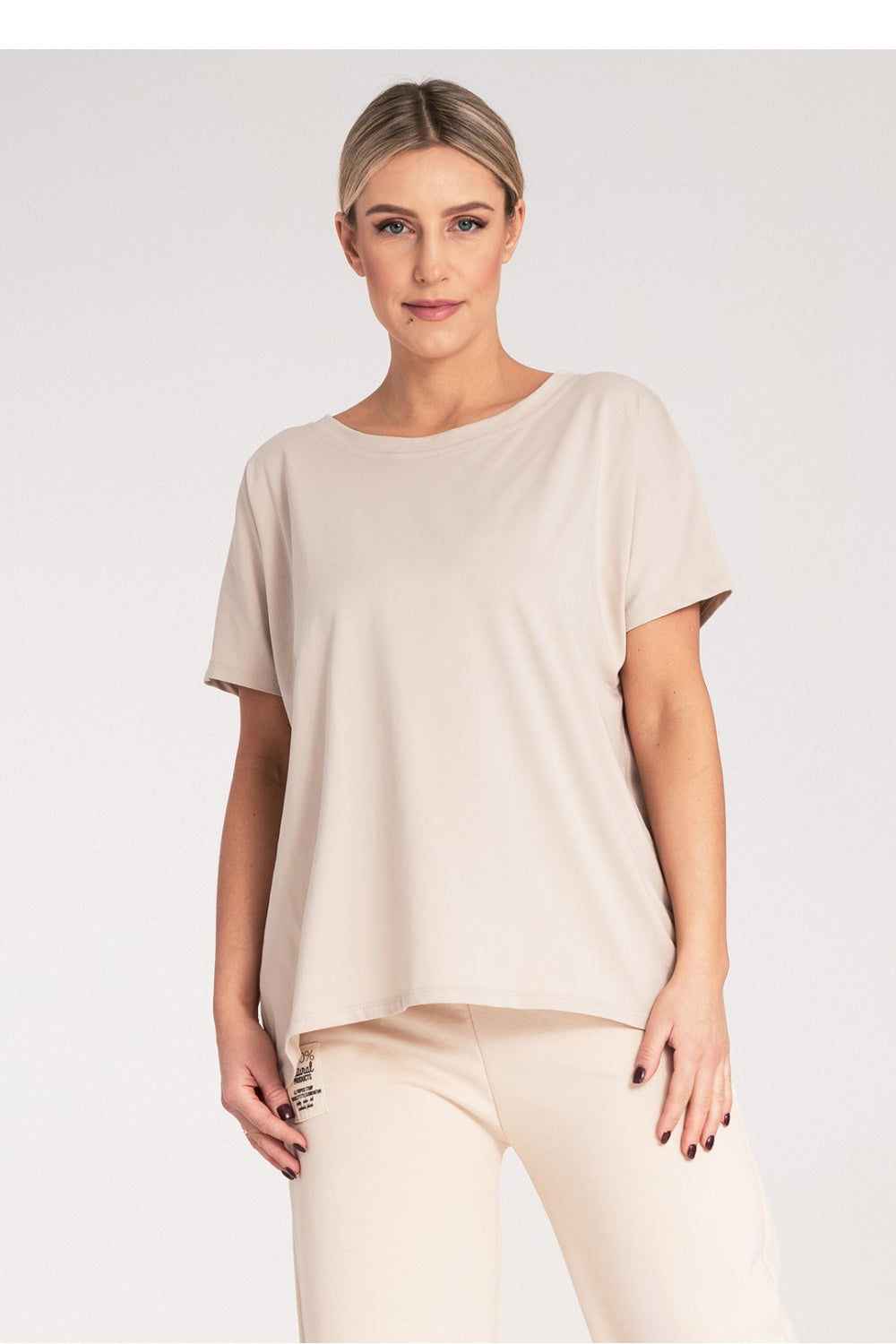 T-shirt M1164 – Figl, Beige – T-Shirt – image 3