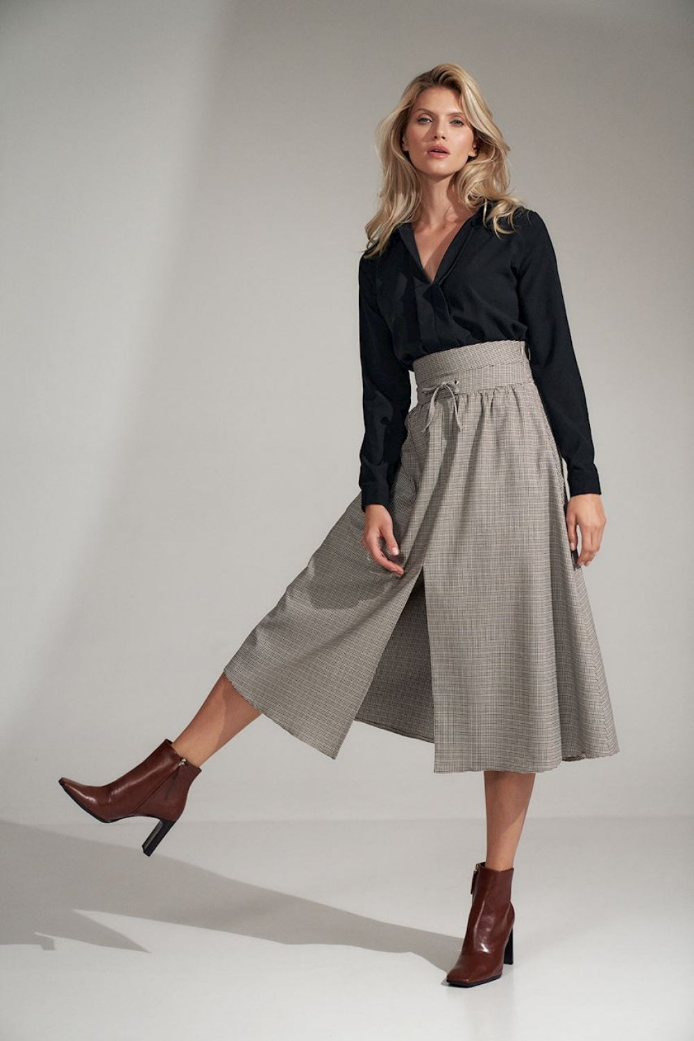 Skirt M722 – Figl – Skirt – image 2