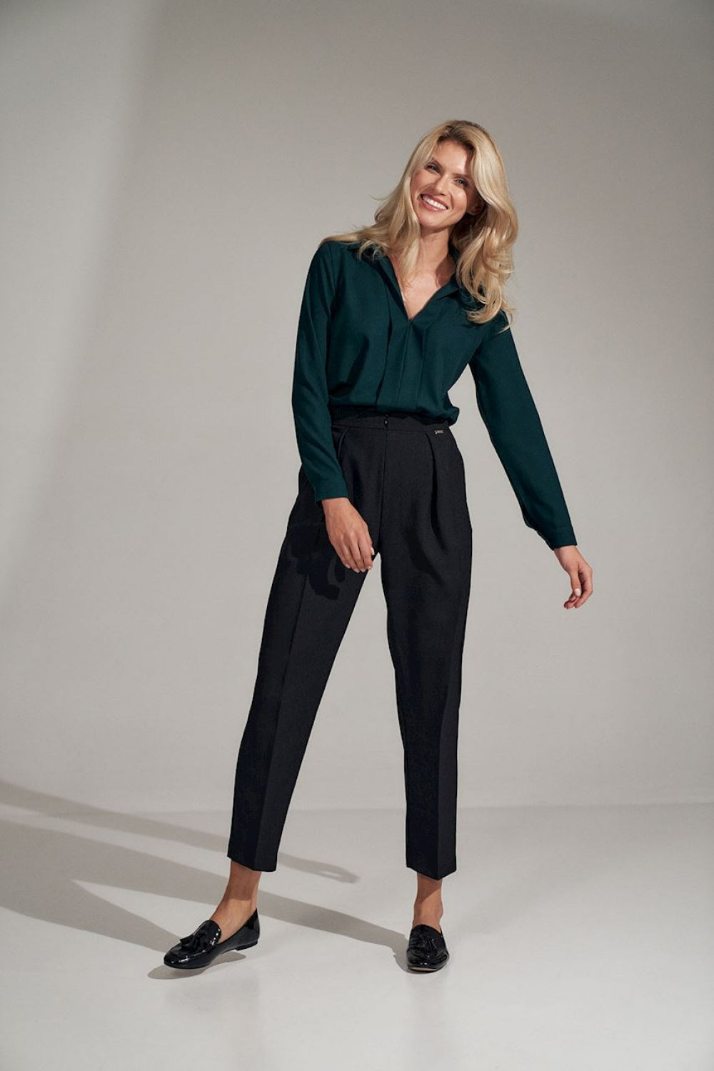 Women's Trousers M720 – Figl – Pants – image 5