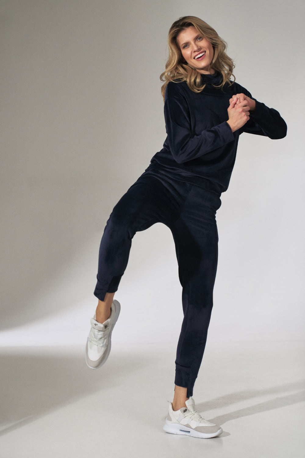 Tracksuit trousers M746 – Figl – Track Pants – image 8