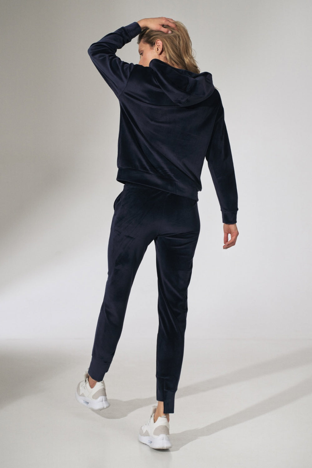 Tracksuit trousers M746 – Figl – Track Pants – image 9