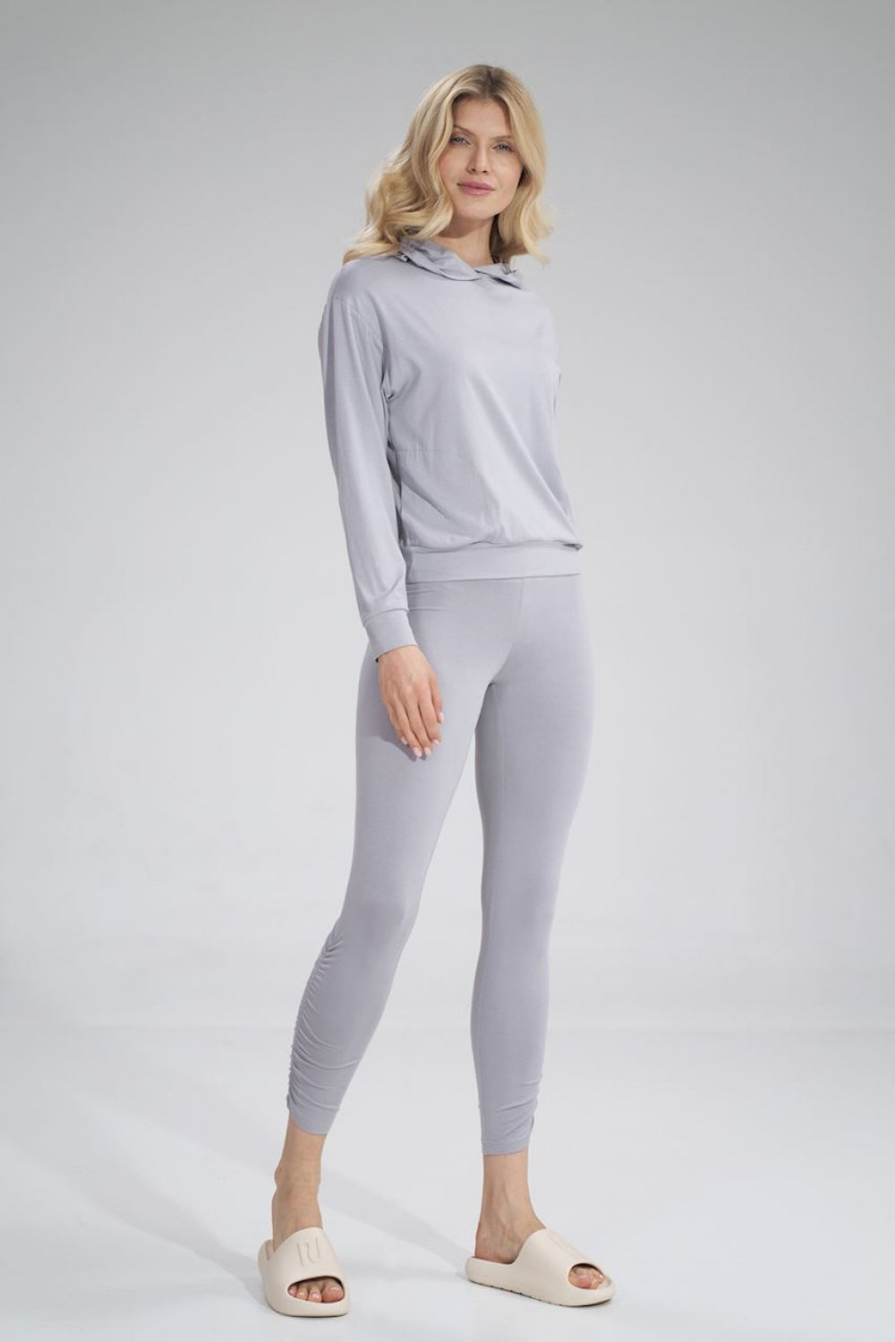 Long leggings M773 – Figl, Light Grey – Leggings