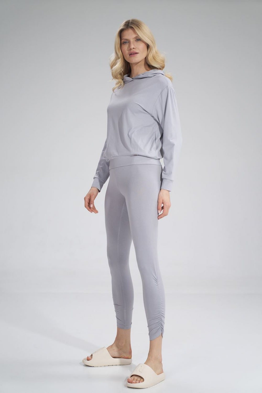 Long leggings M773 – Figl – Leggings – image 4