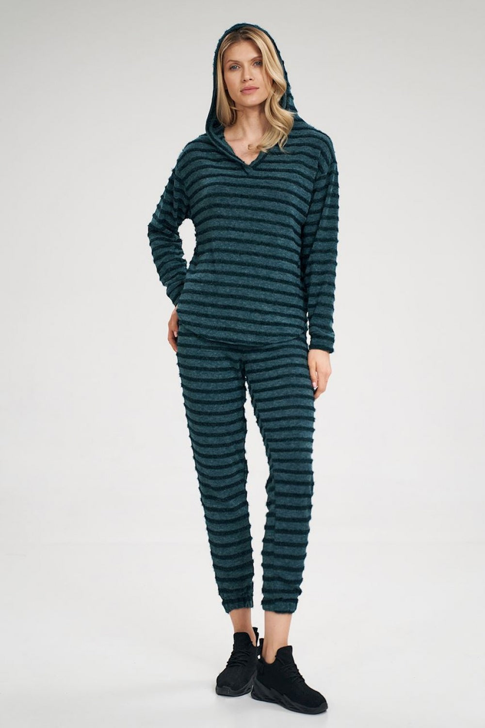 Tracksuit trousers M813 – Figl – Track Pants – image 5