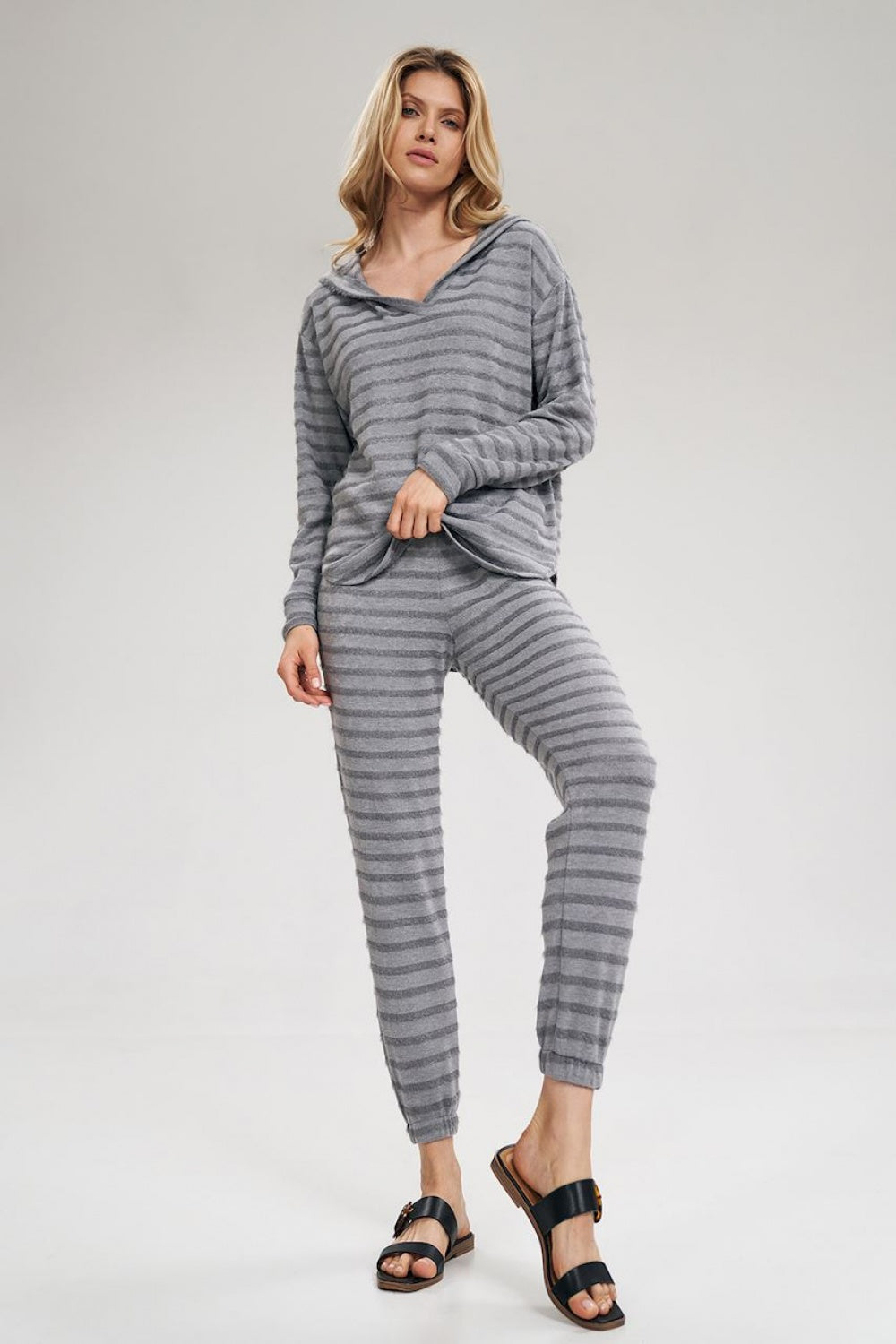 Tracksuit trousers M813 – Figl, Grey – Track Pants – image 2